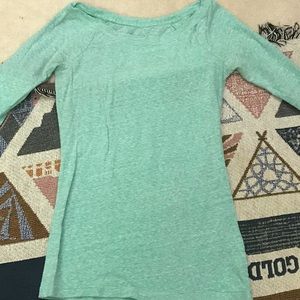 Comfy fitted blue long sleeve tee